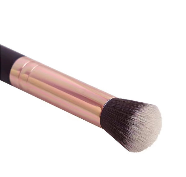 Gressa Foundation Brush